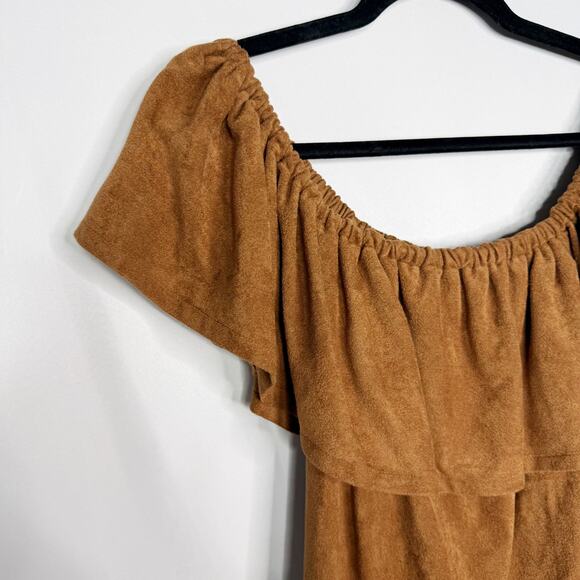 Cupcakes and Cashmere Medium Brown Tan Jennings Faux Suede Off The Shoulder Top - Picture 5 of 12